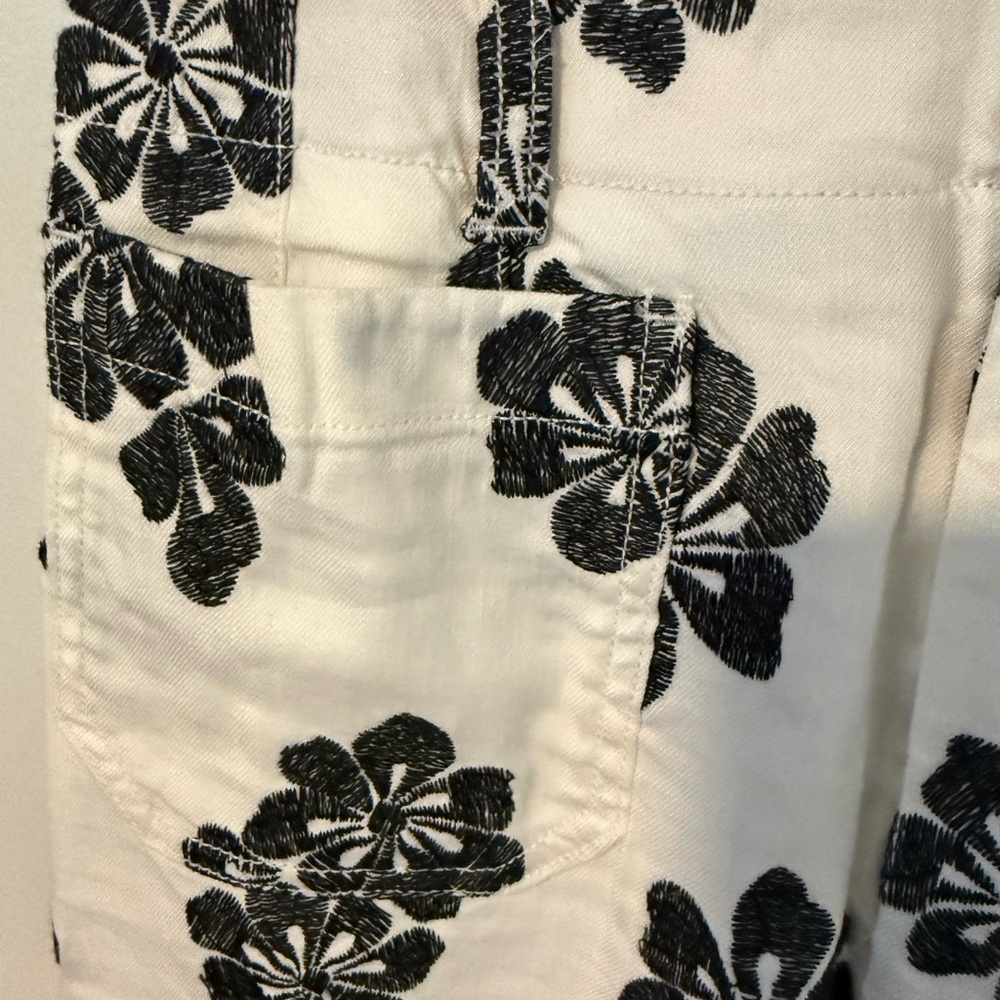 Maeve by Anthropologie The Colette Pant in Black and Cream Floral - Picture 3 of 6